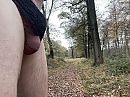 Buiten in string, foto 4000x3000, 0 reacties, 10 stemmen
