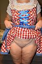Dirndl, foto 2666x4000, 8 reacties, 56 stemmen