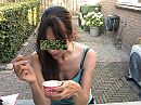 In mijn tuin een ijsje eten., foto 4000x3000, 16 reacties, 126 stemmen