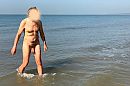 Lekker bloot aan het strand, foto 482x321, 2 reacties, 23 stemmen