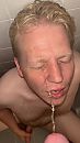 Lekker pis drinken, foto 1170x2061, 14 reacties, 33 stemmen