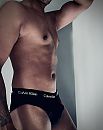 Me, foto 2223x2779, 10 reacties, 35 stemmen