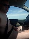 Naakt in de auto, foto 3000x4000, 10 reacties, 36 stemmen