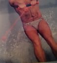 Ruim 35 jaar geleden droeg, foto 1393x1540, 3 reacties, 9 stemmen
