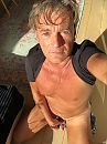 Slaaf, foto 960x1280, 0 reacties, 1 stemmen