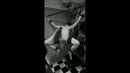 Spanking in de sling 1, film 00:00:00, 9 reacties, 111 stemmen
