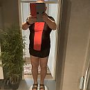 Speelpakje latexlook, foto 2448x2448, 28 reacties, 77 stemmen