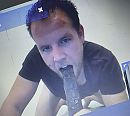 Stoute geile man, foto 3024x2705, 2 reacties, 9 stemmen