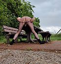 Voorover tegen de tafel, foto 2645x2757, 7 reacties, 14 stemmen