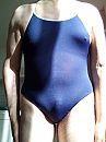 blauw badpak, foto 1920x2560, 6 reacties, 10 stemmen