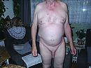 een bi man, foto 1280x960, 3 reacties, 16 stemmen