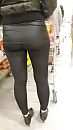 in de winkel, foto 727x1280, 12 reacties, 113 stemmen