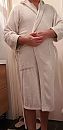 man in robe, foto 1288x2640, 0 reacties, 2 stemmen