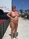 naakt op de parking, foto 2448x3264, 6 reacties, 34 stemmen
