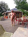 naakt op terras, foto 600x800, 4 reacties, 47 stemmen