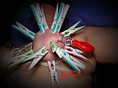 tit torture, foto 2592x1944, 2 reacties, 9 stemmen