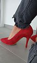 vandaag is rood, foto 939x1545, 100 reacties, 263 stemmen