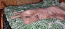 wachrt op massage, foto 1600x722, 3 reacties, 7 stemmen