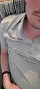 Alleen op de bank, foto 1472x3264, 1 reacties, 3 stemmen