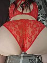 BBW in red, foto 1500x2000, 4 reacties, 17 stemmen