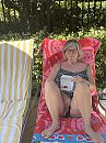 Beetje stiekem bij het zwembad, foto 3000x4000, 26 reacties, 112 stemmen