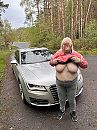 Bij de auto, foto 3000x4000, 59 reacties, 217 stemmen
