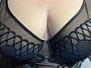 Decolleté, foto 640x480, 22 reacties, 63 stemmen