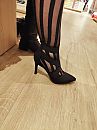 Gestreepte kousen en pumps, foto 3000x4000, 4 reacties, 32 stemmen