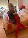 Hoertje aangeboden (gratis), foto 1536x2048, 6 reacties, 16 stemmen
