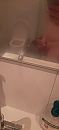 In de douche, foto 1845x4000, 1 reacties, 3 stemmen