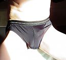 In flinterdunne polyamide slip, foto 2233x2050, 2 reacties, 3 stemmen