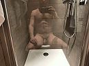 In the mirror...., foto 4000x3000, 1 reacties, 17 stemmen