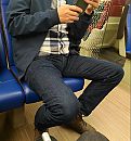 Kijk jij maar naar je mobiel.., foto 524x559, 1 reacties, 8 stemmen