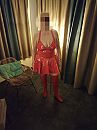 Lady in red, foto 3003x4000, 20 reacties, 91 stemmen