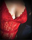 Lady in red, foto 897x1105, 4 reacties, 30 stemmen