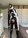 Latex hoer, foto 2316x3088, 5 reacties, 15 stemmen