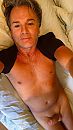 Live Skype slaaf, foto 1080x1920, 0 reacties, 2 stemmen