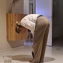 Met kleding.., foto 1714x1714, 81 reacties, 273 stemmen