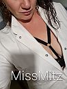 Mitz  Kom even bij me liggen, foto 1152x1522, 39 reacties, 176 stemmen