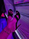 On red soles ..., foto 1500x2000, 4 reacties, 12 stemmen