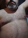 Papa's borst en buik... ;-), foto 2448x3264, 7 reacties, 16 stemmen
