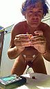 Poppers slaaf, foto 580x1024, 1 reacties, 3 stemmen