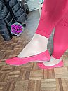 Rode ballerina's, foto 2448x3264, 2 reacties, 2 stemmen