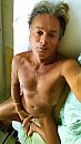 Sex slaaf, foto 960x1692, 0 reacties, 1 stemmen