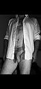 Shirt uit?, foto 750x1624, 7 reacties, 16 stemmen