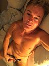 Webcam slaaf, foto 960x1280, 0 reacties, 3 stemmen