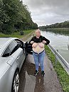 Wendy  bij auto, foto 3000x4000, 36 reacties, 150 stemmen