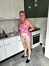 Wie, en welke vrouw, foto 3000x4000, 5 reacties, 51 stemmen