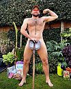 World Naked Gardening Day, foto 1627x2033, 13 reacties, 50 stemmen