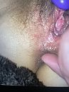 anus met vinger, foto 3000x4000, 6 reacties, 23 stemmen